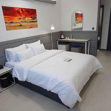 Hi& Hotel Pyeongtaek Exterior photo
